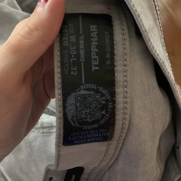 Authentic Diesel DNA F/W 2016 0676M Stretch Tepphar Slim Carrot Fit Jeans - Picture 12 of 14